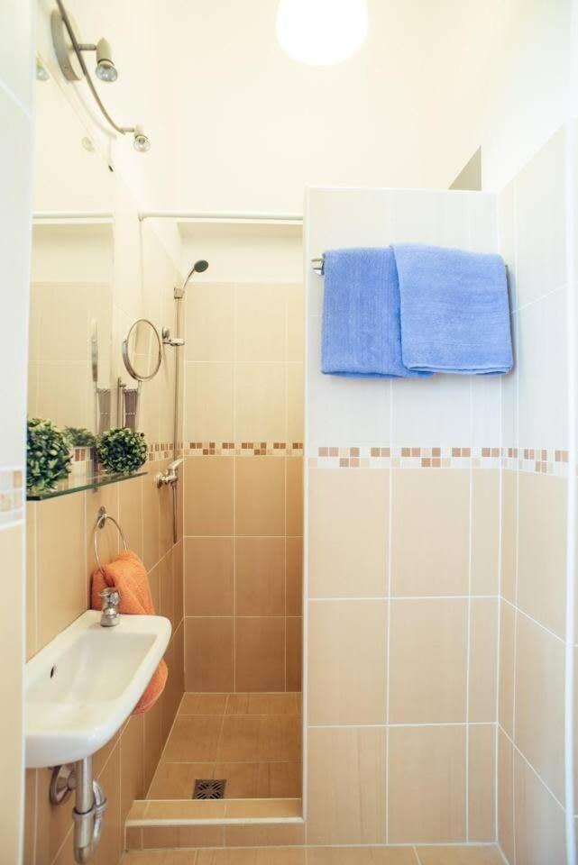 Ultra - Next To The Synagogue - Air Conditioning Appartement Boedapest