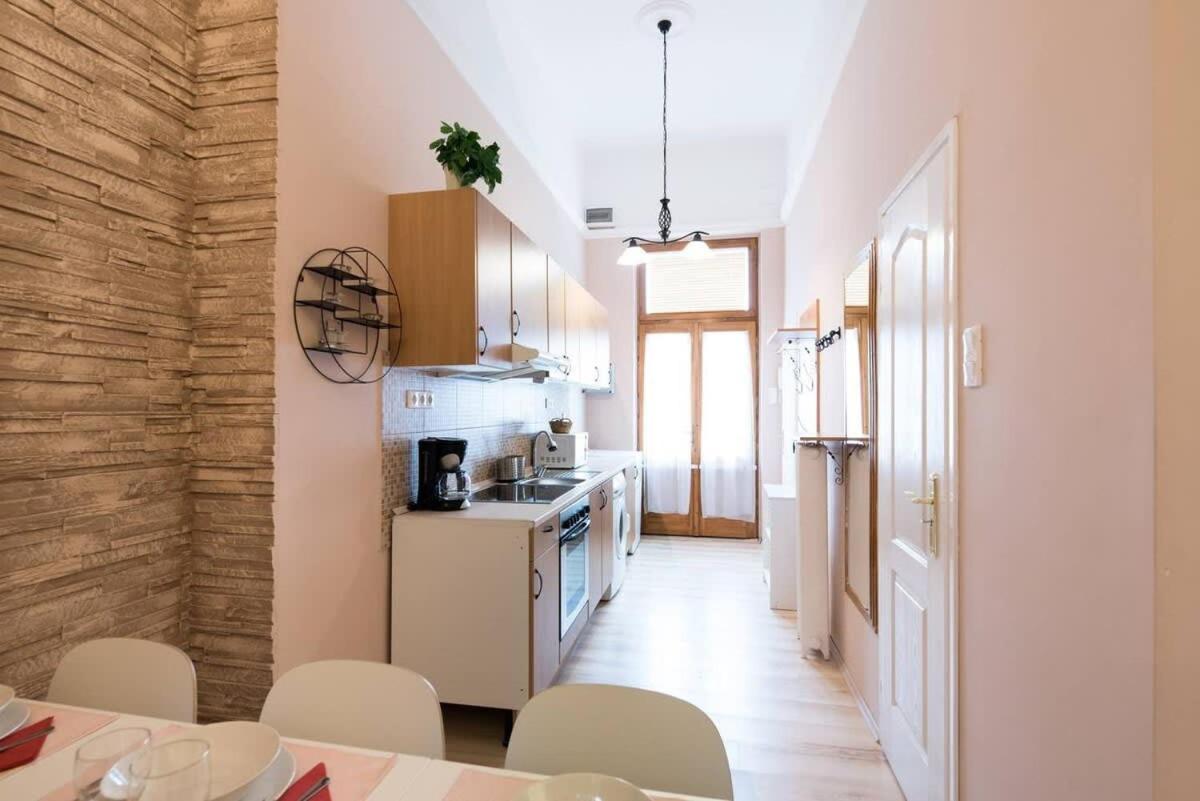 Appartement Ultra - Next To The Synagogue - Air Conditioning *